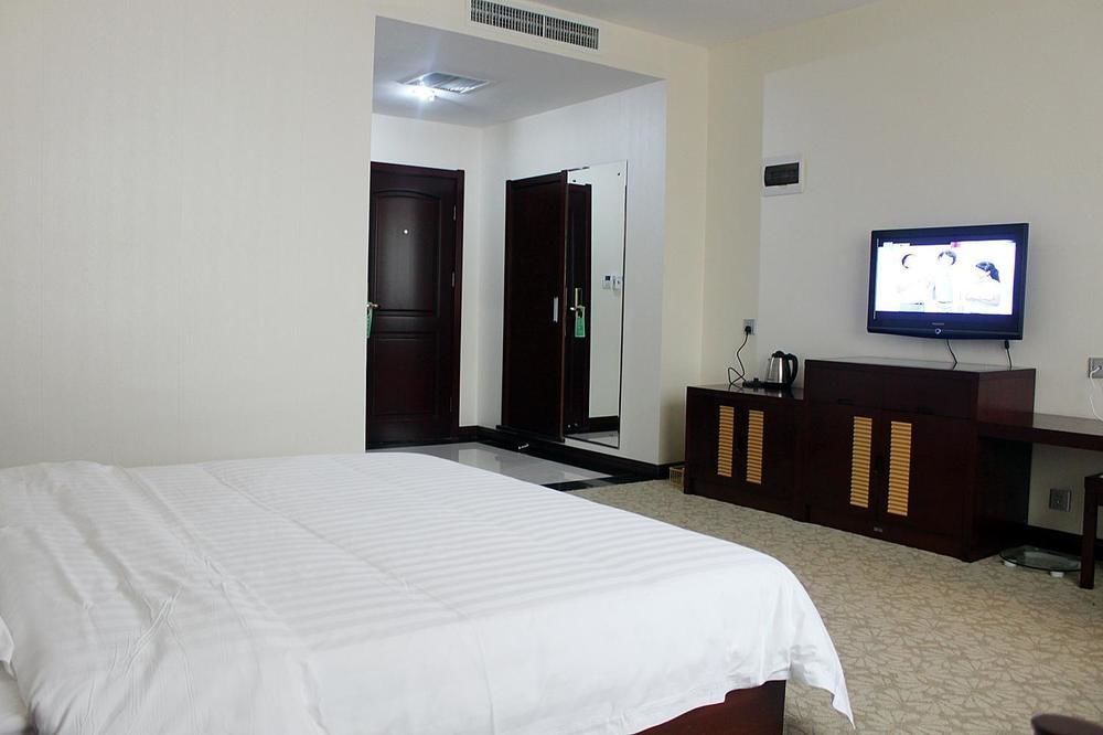 China Rushan Champs Elysees Hotel Shandong 外观 照片