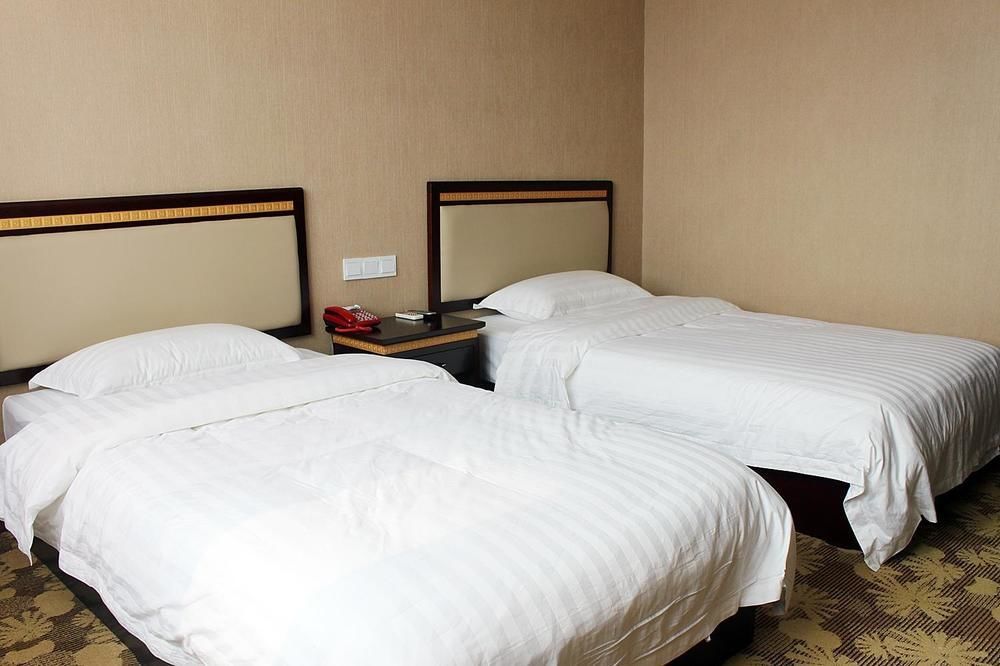 China Rushan Champs Elysees Hotel Shandong 外观 照片